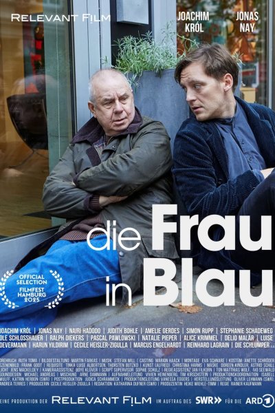 Женщина в синем